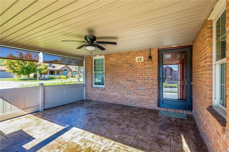 13 Ashford Dr — photo 2