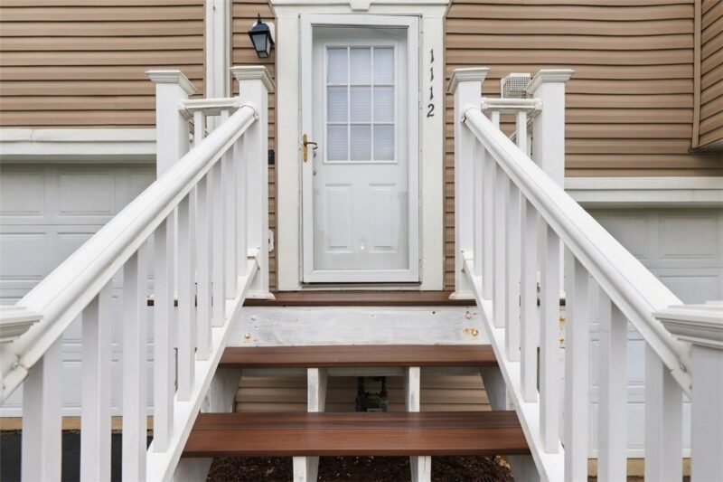 1112 Arrowhead Dr — photo 3