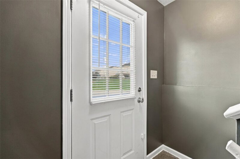 1112 Arrowhead Dr — photo 4