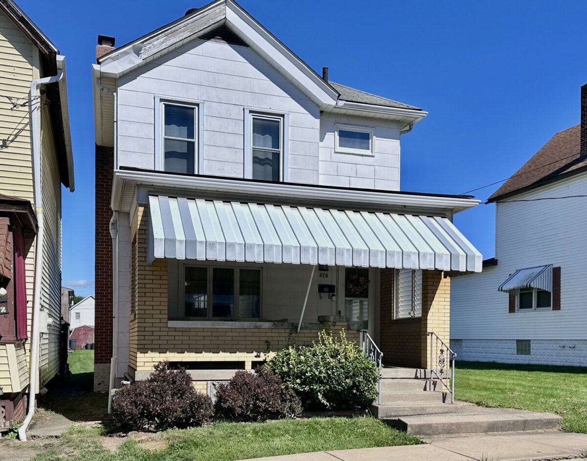 428 Longfellow STREET — photo 1