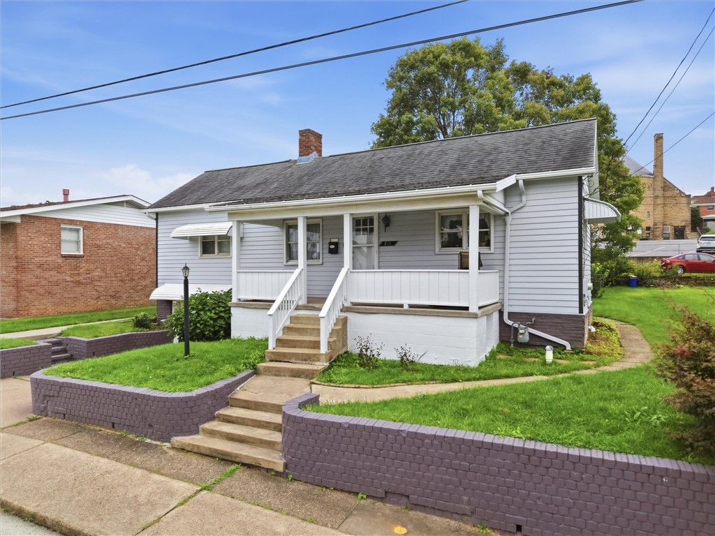 814 Graham St — photo 1