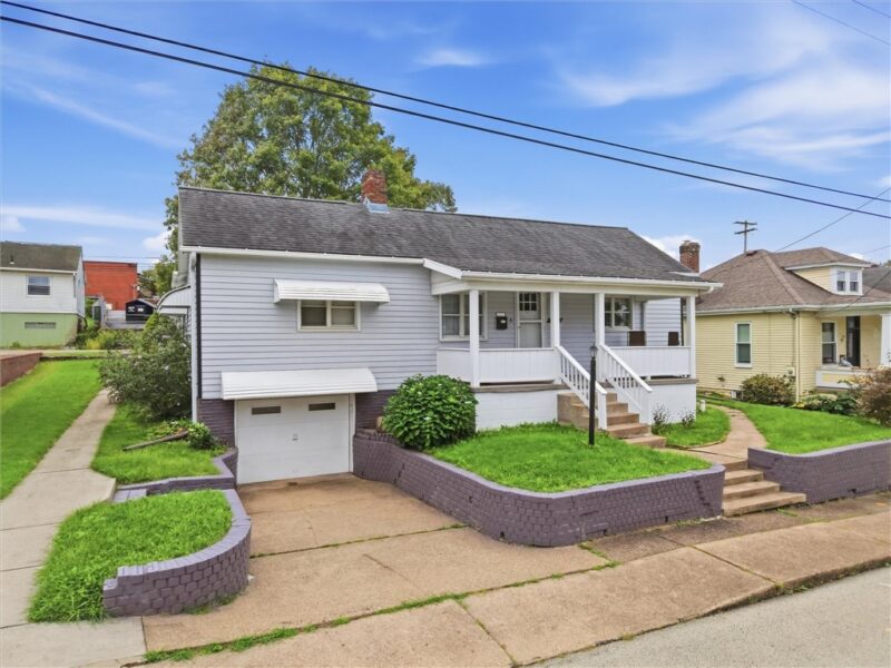 814 Graham St — photo 4