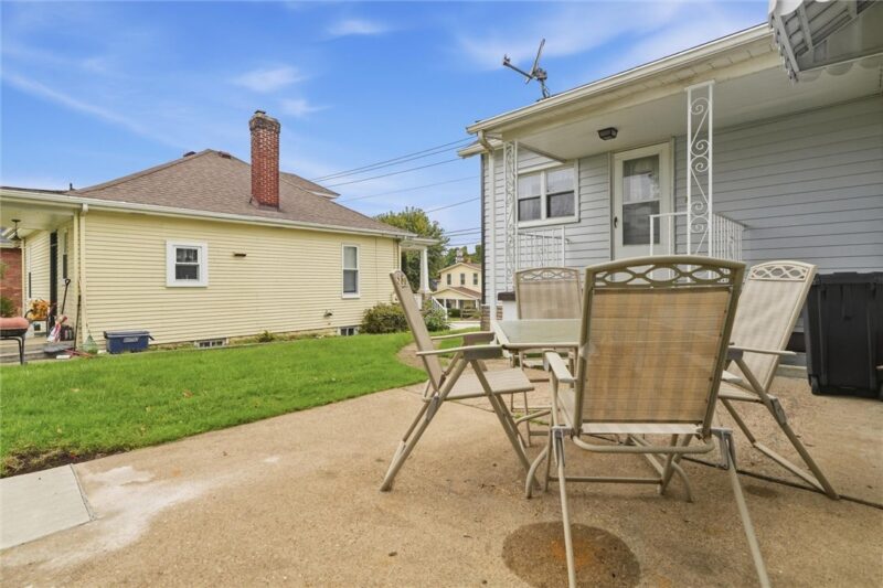 814 Graham St — photo 8
