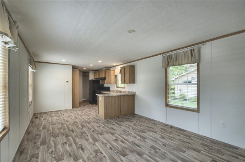 208 Cedar Ln — photo 5