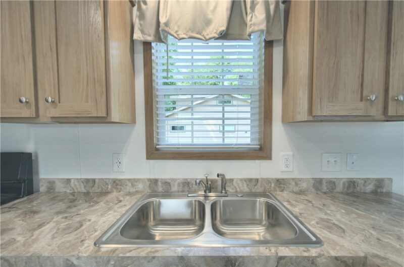 208 Cedar Ln — photo 8