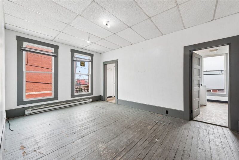 540 WASHINGTON AVE — photo 8