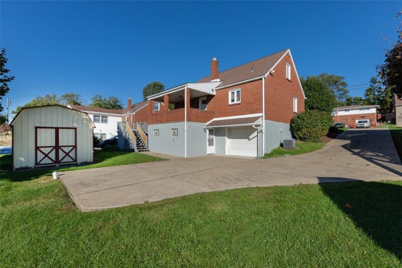 204 Dennis Street — photo 4