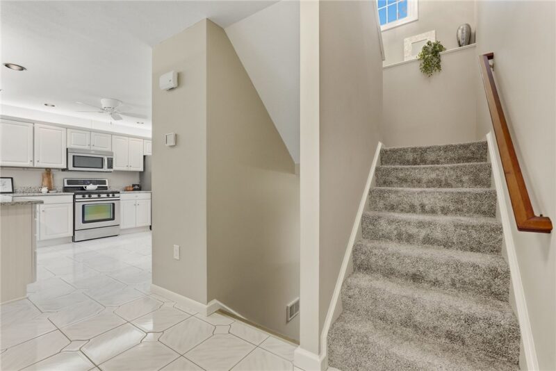 4562 Bucktail Drive — photo 4