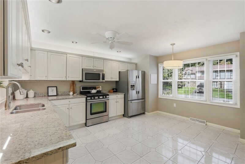 4562 Bucktail Drive — photo 5