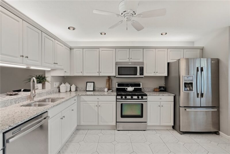 4562 Bucktail Drive — photo 8