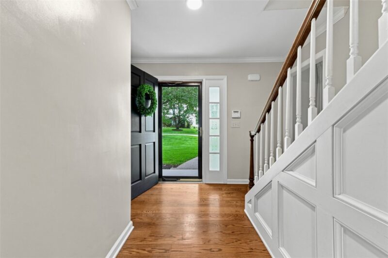 105 Bentley Dr — photo 7