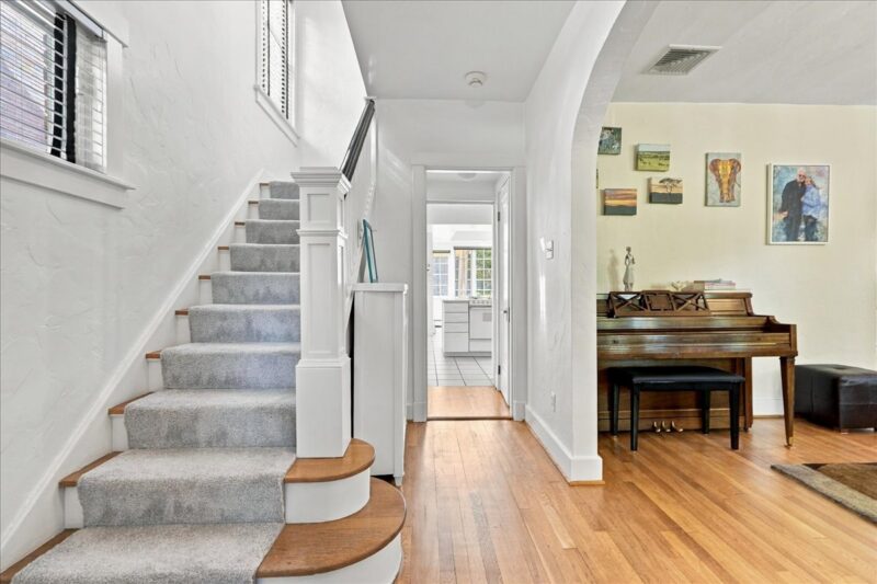 1305 Malvern AVENUE — photo 5