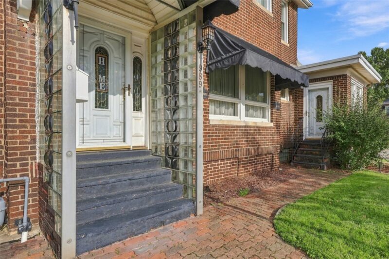 989 Ohio Ave — photo 3