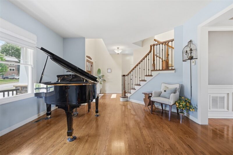 1900 Oakhurst Drive — photo 6