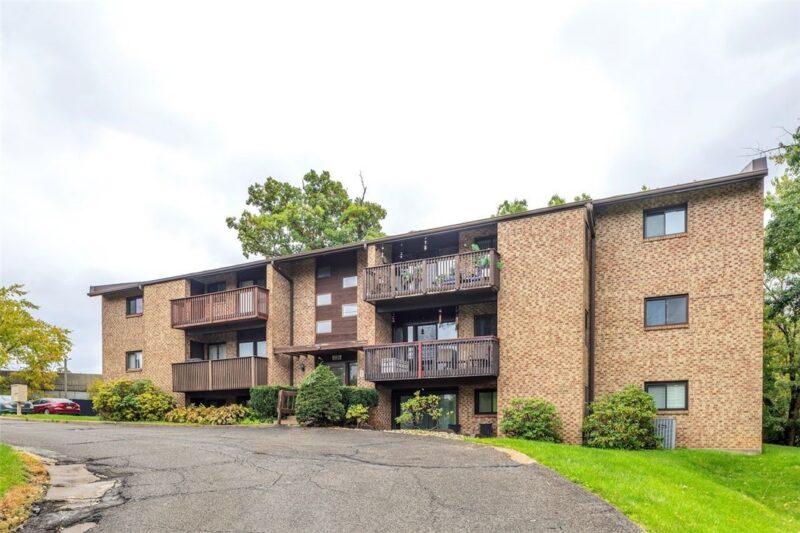1205 Dutilh Rd 7 — photo 3