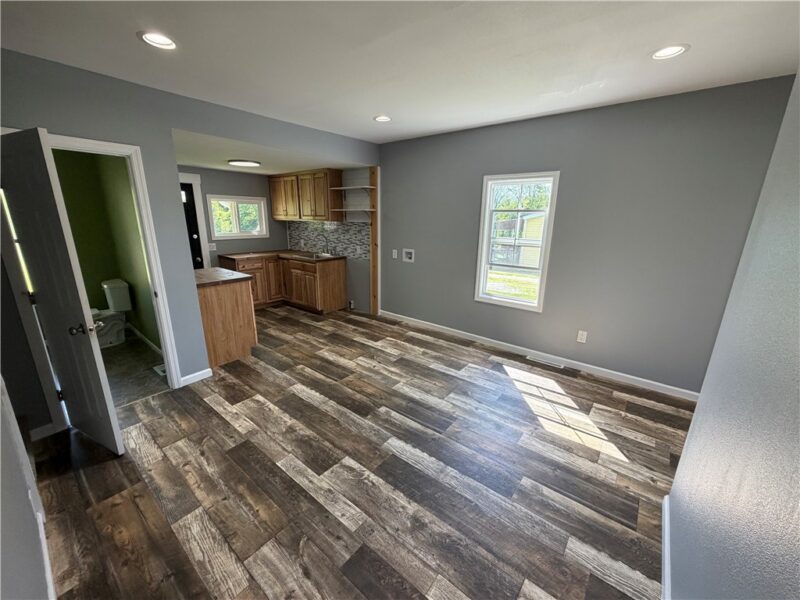 235 Jefferson Ave — photo 7