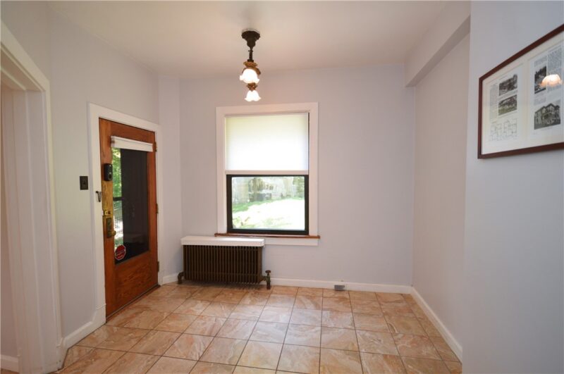 4323 Andover Terrace — photo 3