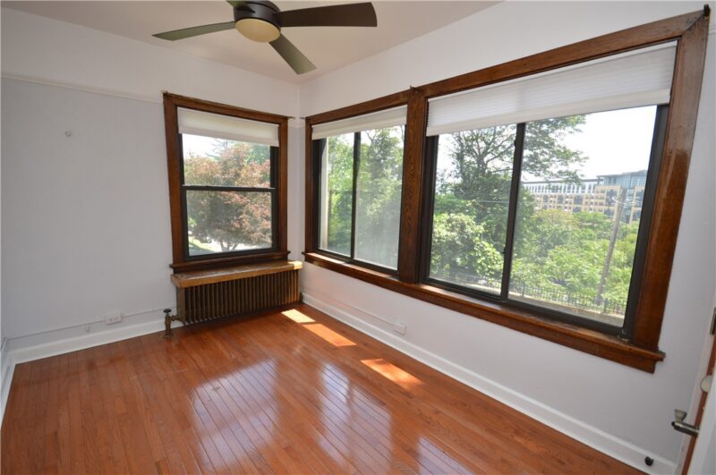 4323 Andover Terrace — photo 8