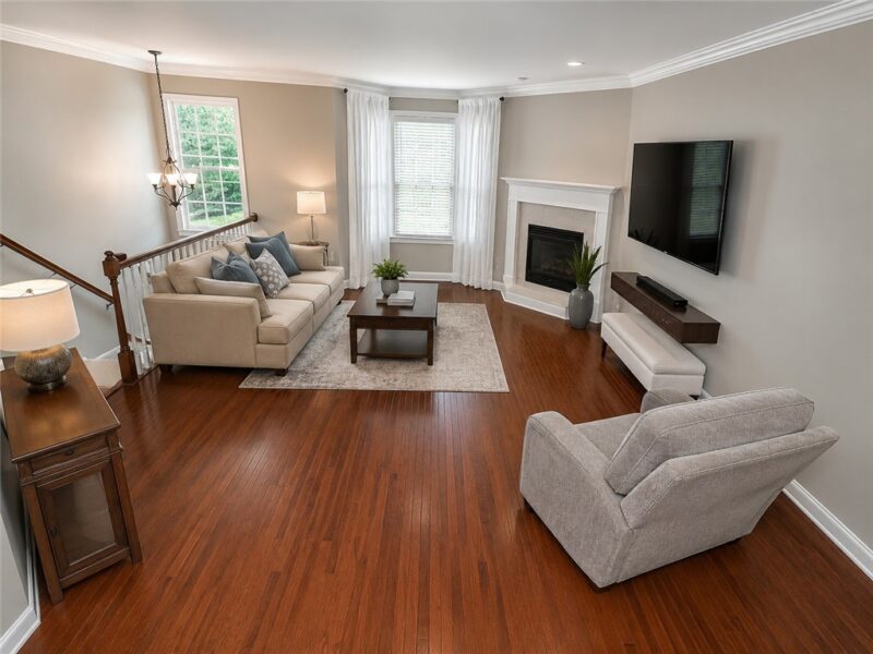 575 E Vanderbilt — photo 4