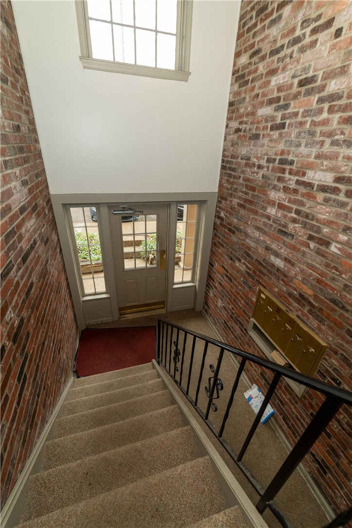 646 Robinwood Dr F — photo 4