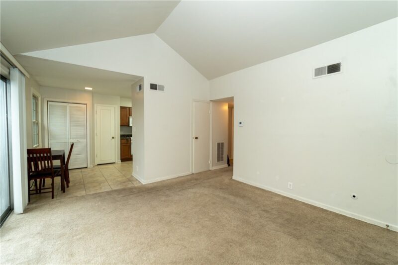 646 Robinwood Dr F — photo 7