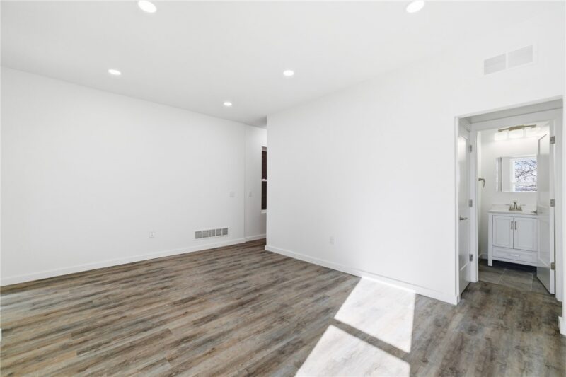 125 Hawkins Ave — photo 6