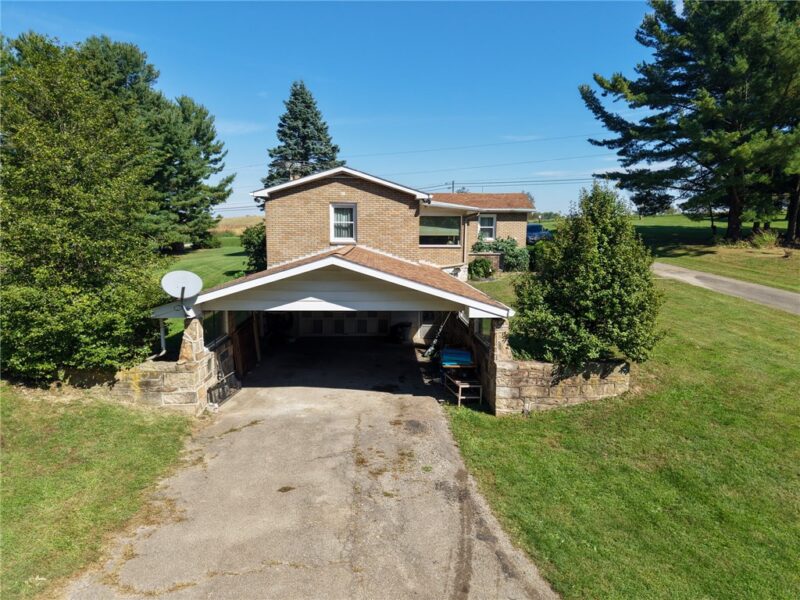 95 Maplewood Rd — photo 4
