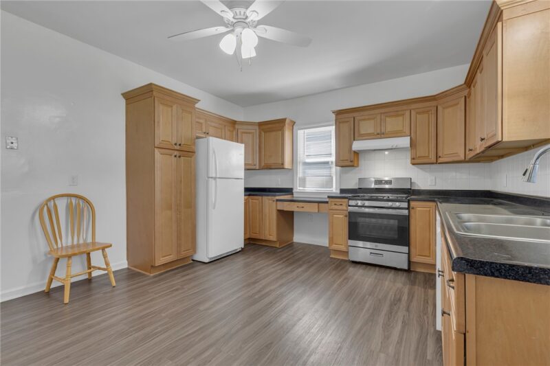 301-303 Chestnut Street — photo 7