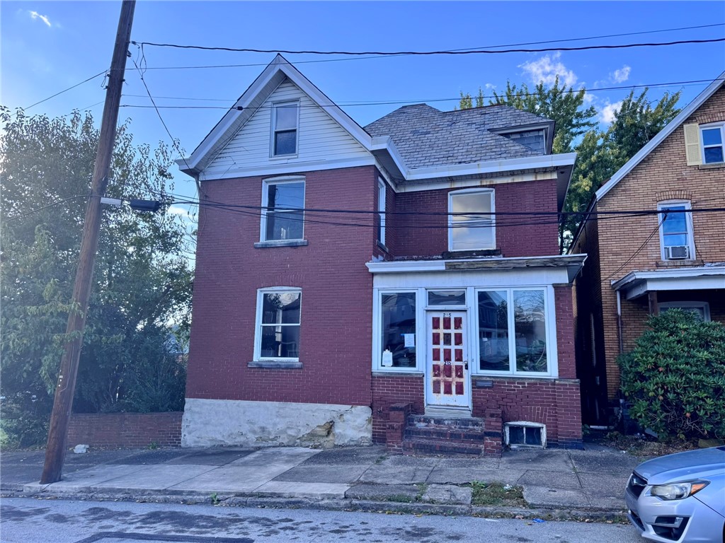 215 S 2nd St — photo 1