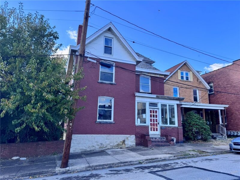 215 S 2nd St — photo 2