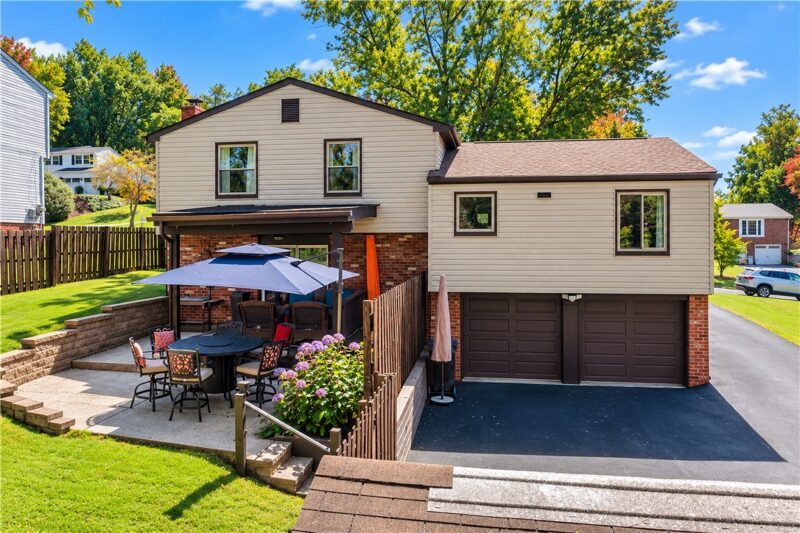 120 Tory Rd — photo 2