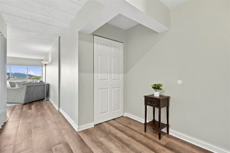 333 S Highland 701 — photo 4