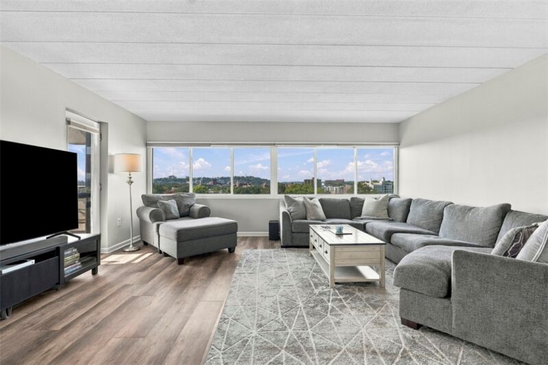 333 S Highland 701 — photo 5