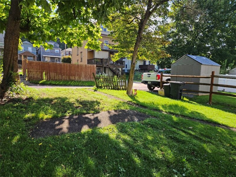 58 Evans Ave — photo 3