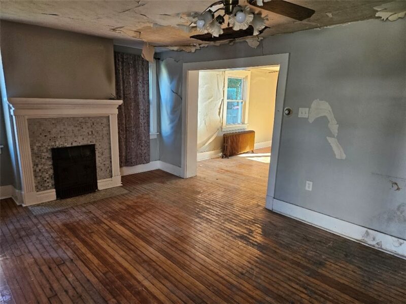 58 Evans Ave — photo 6