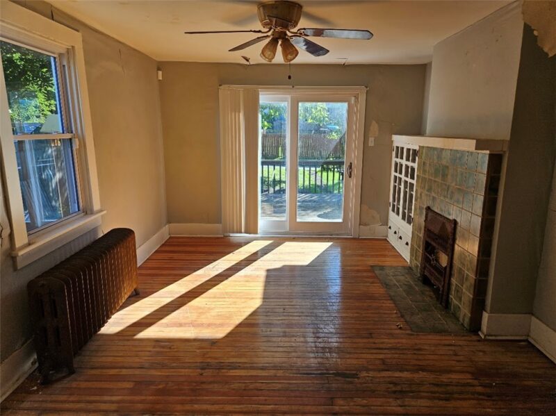 58 Evans Ave — photo 8