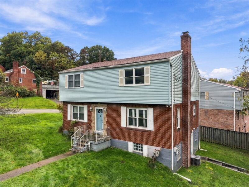 179 Sycamore Dr — photo 2