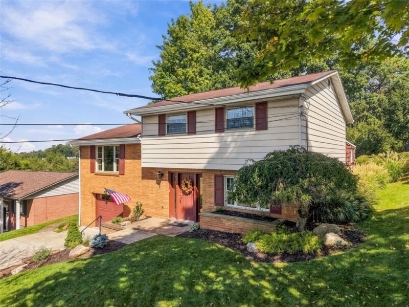 121 Oak Hill Dr — photo 3