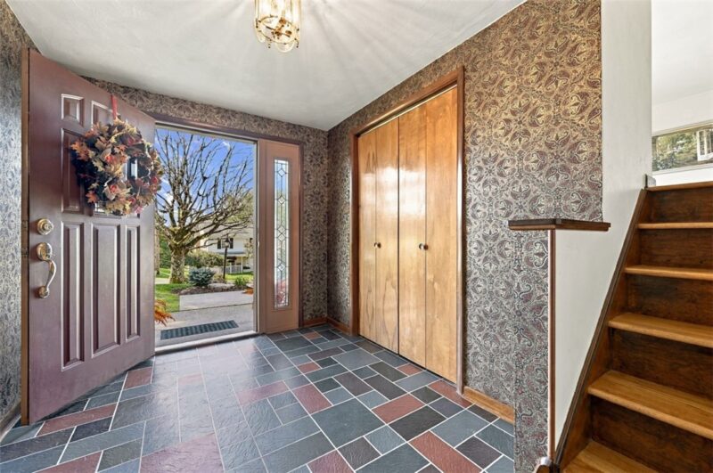 121 Oak Hill Dr — photo 4