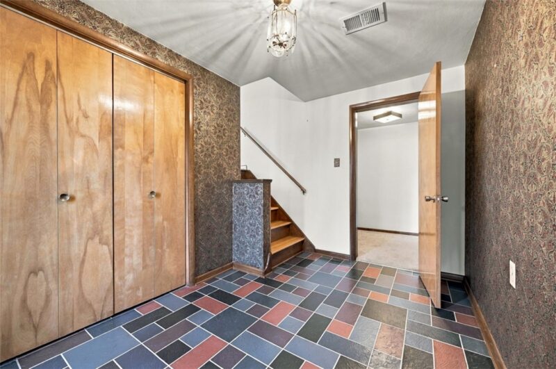 121 Oak Hill Dr — photo 5