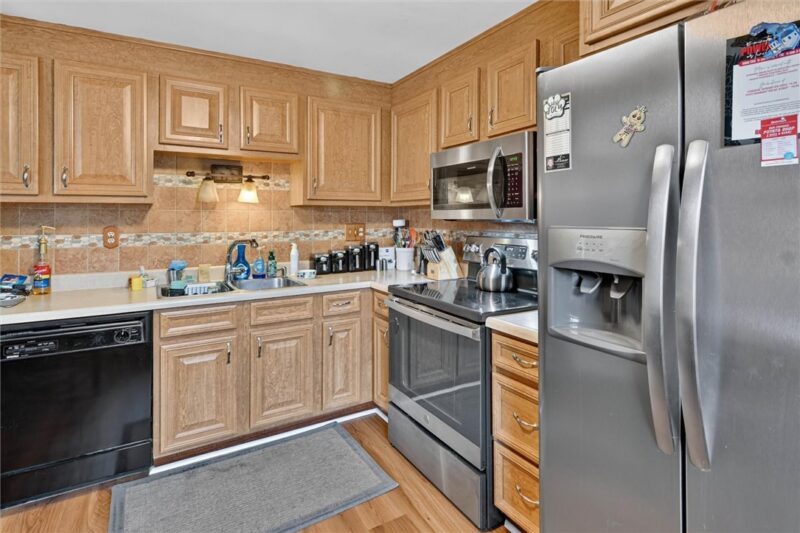 2527 Hunting Ridge Trail — photo 8