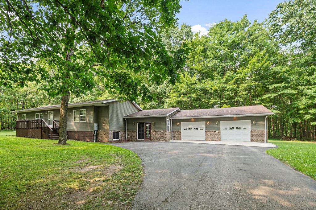 243 Oneida Mine Rd — photo 1