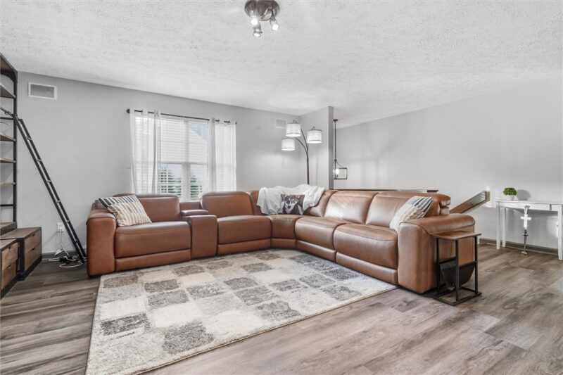 2655 Hunters Point Dr — photo 5