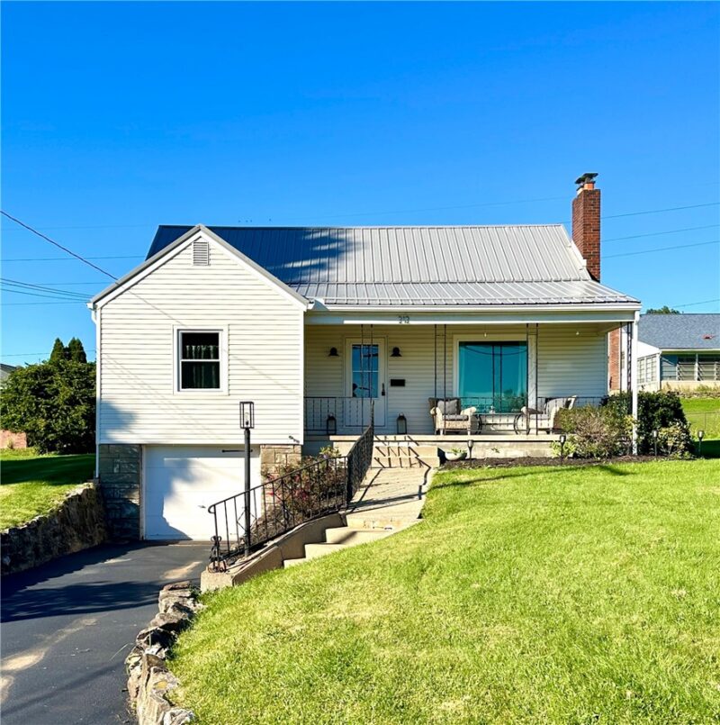 212 W Fairmont Ave — photo 2