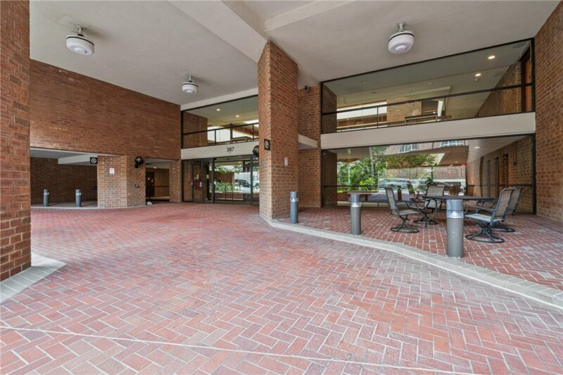 307 S DITHRIDGE 208 — photo 2