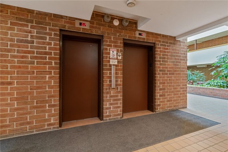 307 S DITHRIDGE 208 — photo 5