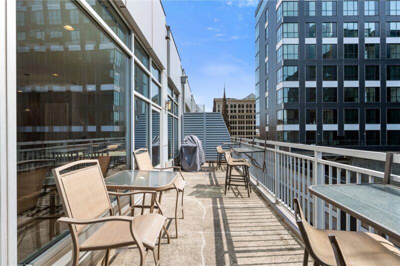 301 5th Ave 719 — photo 8