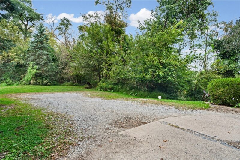 119-130 Parise Road — photo 2