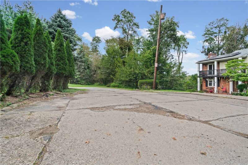 119-130 Parise Road — photo 5
