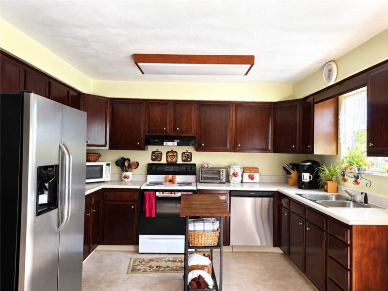 102 Carol Dr — photo 3